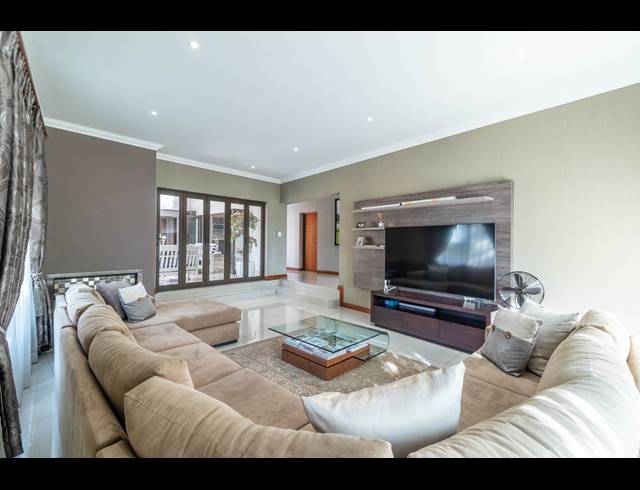 4 BEDROOM HOUSE FOR SALE IN EYE OF AFRICA ESTATE